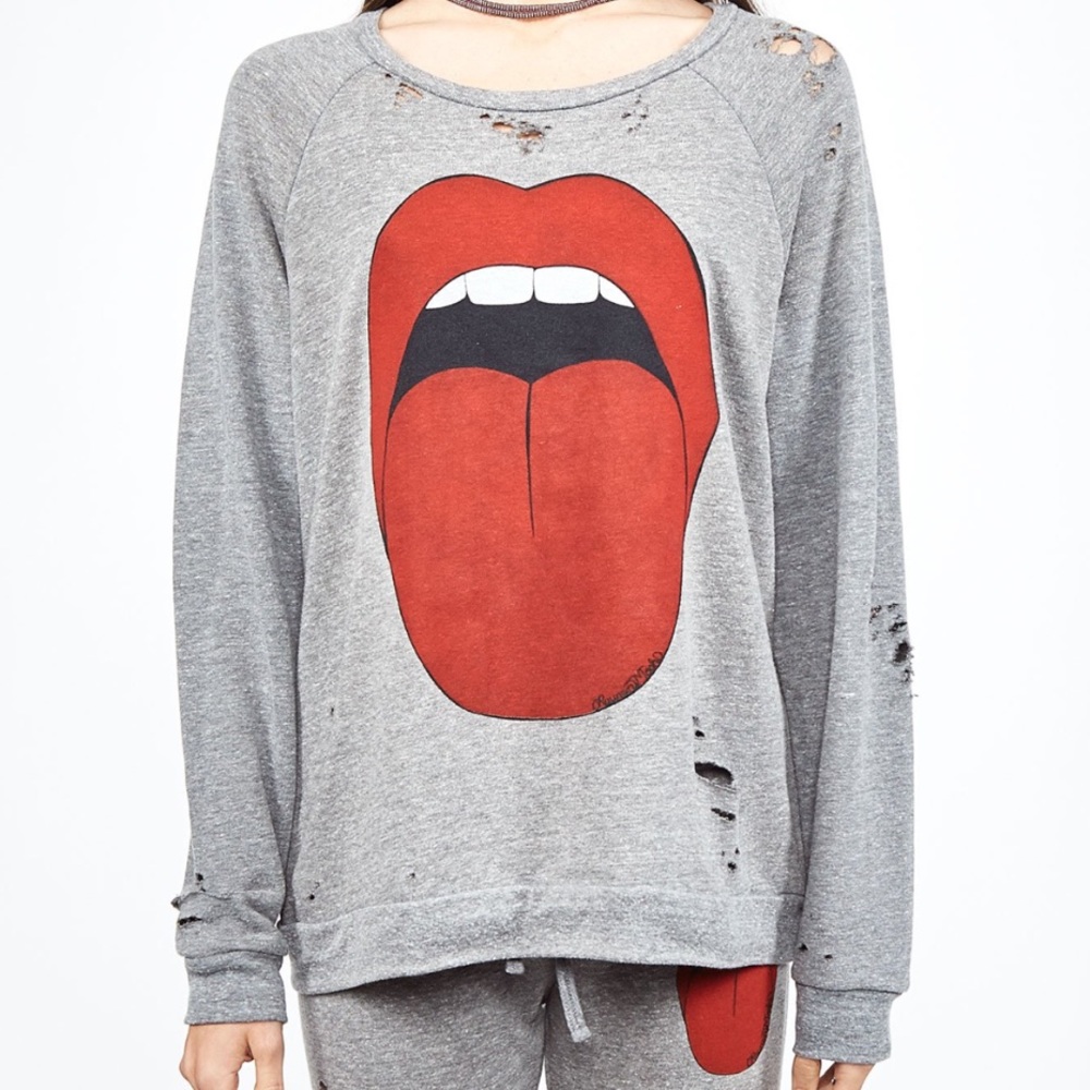ISO 👀 Searching for this Lauren Moshi Pullover